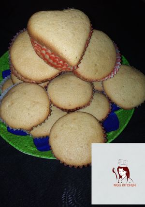 A picture of Vanilla Cup Cake.