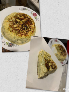 Una foto de Tortilla de coliflor, brócoli y queso de Cabra