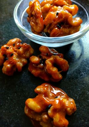 वॉलनट हार्ट बाइट(Walnut heart bite recipe in Hindi) रेसिपी मुख्य फोटो