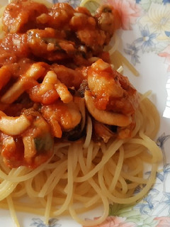 Una foto de Espaguetis "frutti di mare"