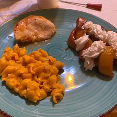 Italian Baked Chicken with Creamy Shells and Southern Fried Apple’s A picture of Italian Baked Chicken with Creamy Shells and Southern Fried Apple’s.