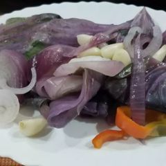 A picture of Purple plate.