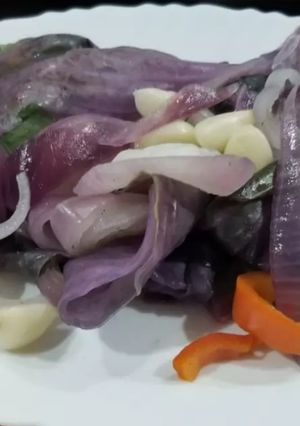 A picture of Purple plate.