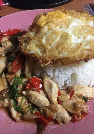 A picture of Chicken Basil Stir-Fry with Fried Egg.