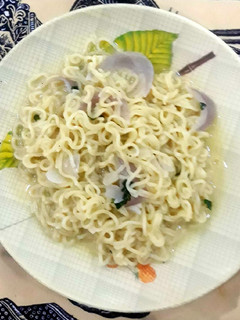 A picture of Onion Maggi.