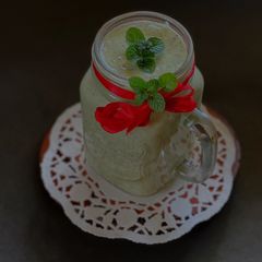 A picture of Kiwi Smoothie.