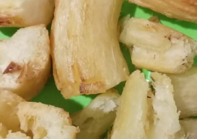 Cara membuat Singkong goreng merekah Cara membuat Singkong goreng merekah