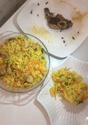 A picture of Chicken Fried rice.