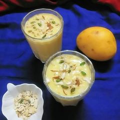 A picture of Mango lassi.