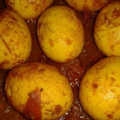 A picture of Egg curry.