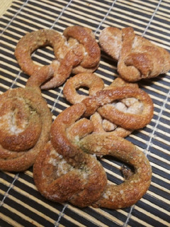 Una foto de 🥨 Pretzels, con Mambo