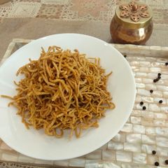 A picture of Crispy and spicy Ratlami sev.