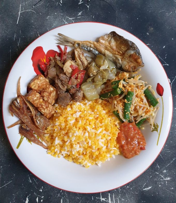 macam-macam nasi khas Indonesia