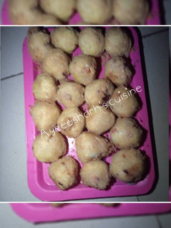 A picture of My golden yam balls.