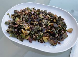 Une photo de Courgettes et céleri branche grillés aux épices et graines de fenouil