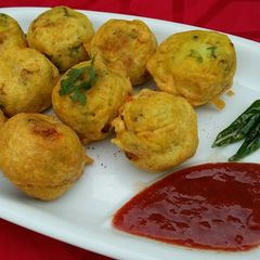 A picture of Aloo Vara/Batata Vara.