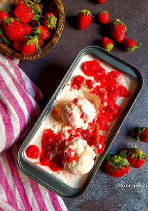 A picture of Strawberry Ice cream.