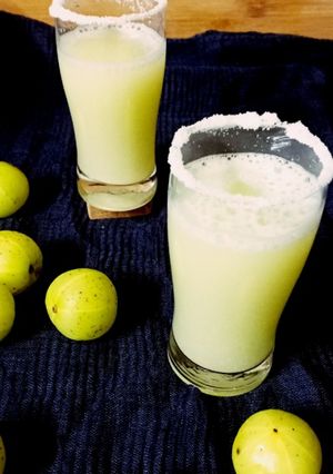 આમળાં જ્યૂસ(Amla juice recipe in Gujarati) રેસીપી મુખ્ય ફોટો