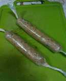Salchichas de legumbres con frutos secos y palta