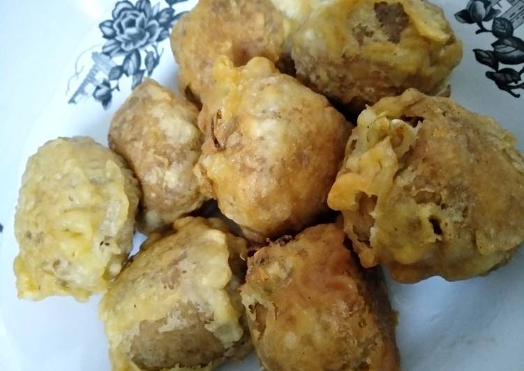 Tahu isi pedas