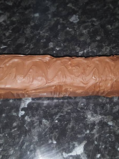 Una foto de Twix gigante