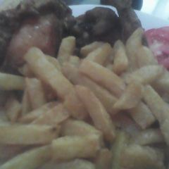 A picture of Chips and Fried chicken.