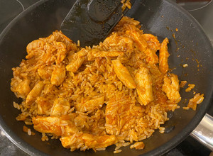 Egyszerű rizses husi csirkemellből recept fotója