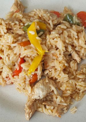 Une photo de Dinde aux riz, poivrons et carottes au cookeo