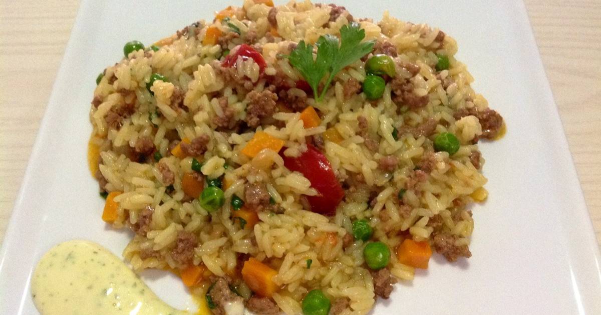 Guiso de arroz con carne y verduras Receta de Haydee Agreda- Cookpad