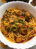 Pasta con costillas de cerdo