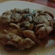 Contramuslos de pollo con champiñones