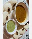 South Indian Platter....Idli Sambhar with Coconut Chutney.