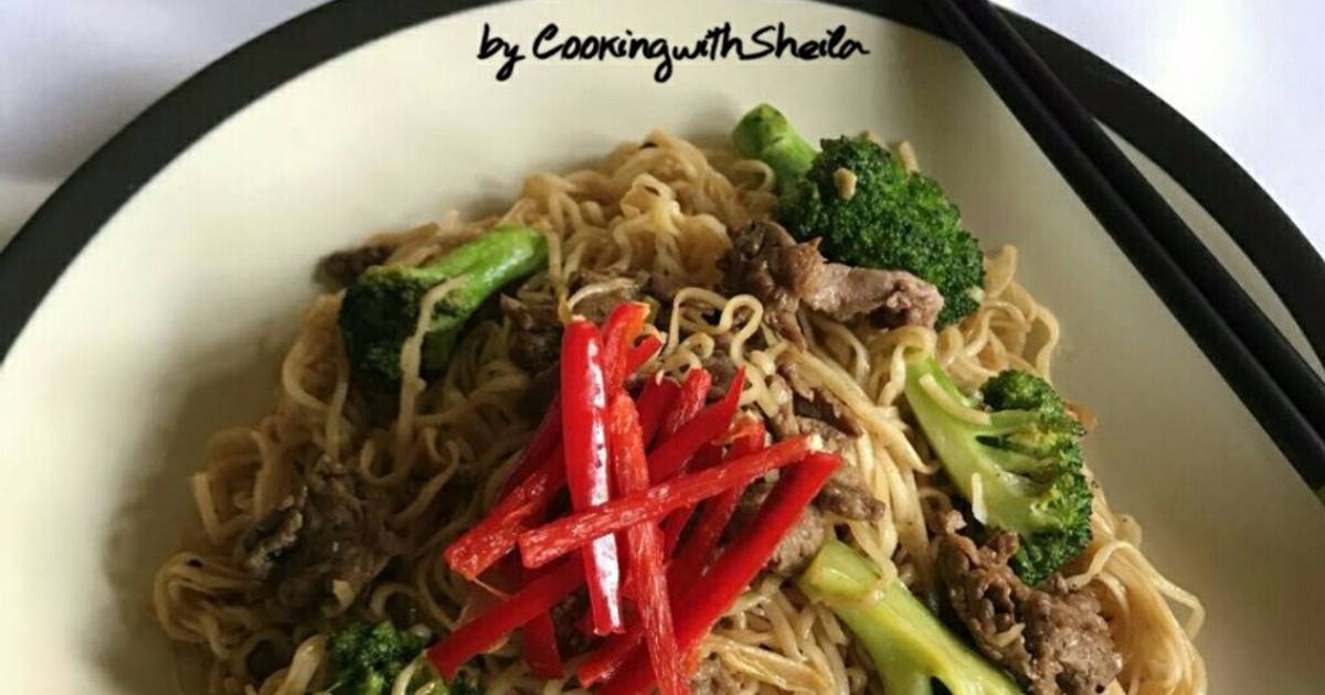Resep Beef And Broccoli Yakisoba oleh Cooking with Sheila Cookpad