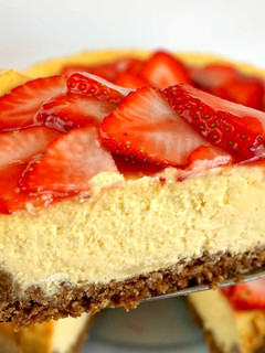 Una foto de Cheesecake con fresas-la mejor tarta de queso