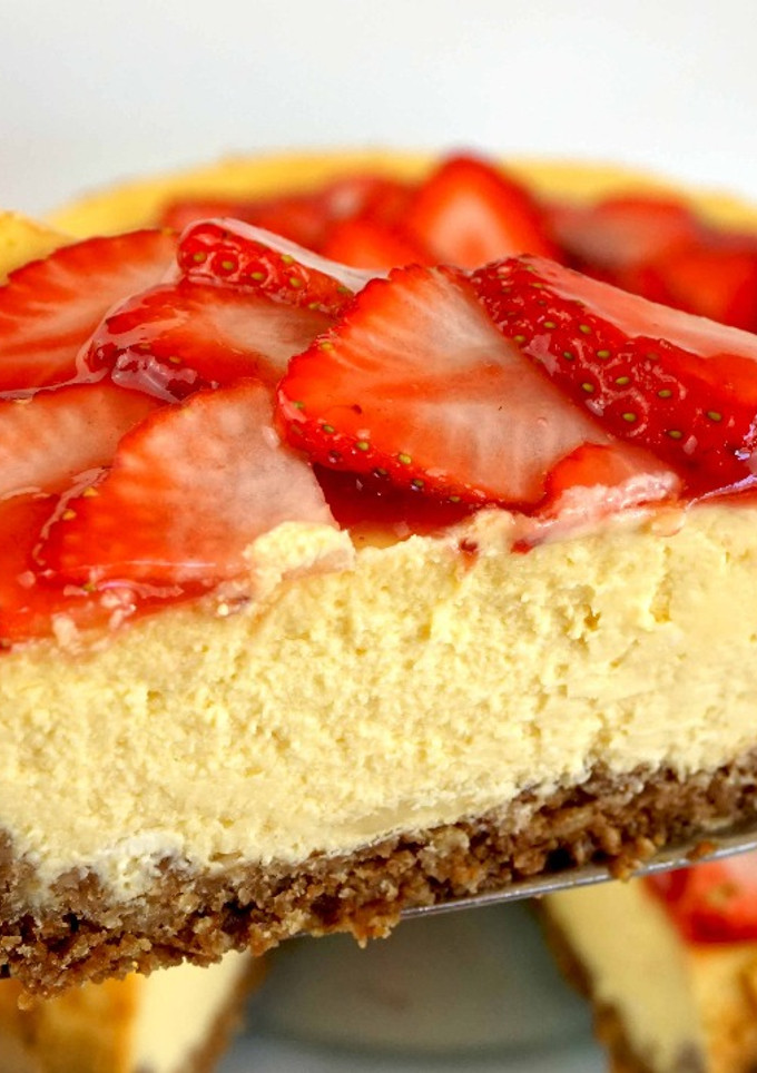 Una foto de Cheesecake con fresas-la mejor tarta de queso
