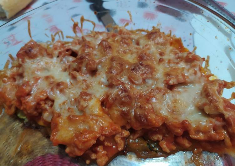 Lasaña de calabacín y carne picada de pollo y pavo