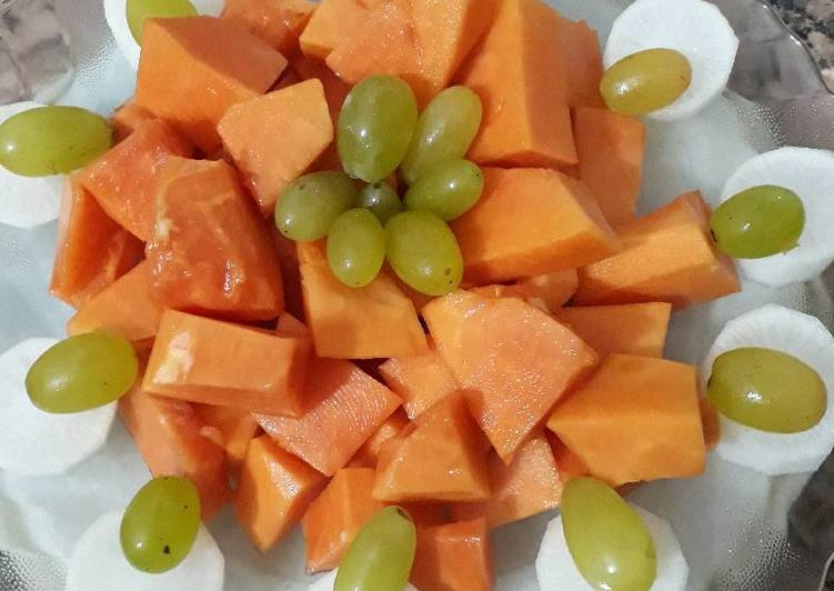 Steps to Make Perfect Fresh Fruits with raddish
