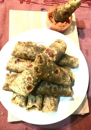 A picture of Leftover dal palak thepla.