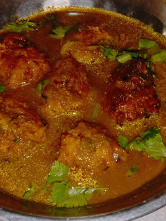 पत्ता गोभी कोफ्ता करी (PattaGobhi kofta curry recipe in Hindi) रेसिपी मुख्य फोटो