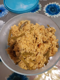 Una foto de Arroz integral con espárragos