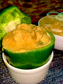 குடைமிளகாய் சிக்கன் கிரேவி (Kudaimilakaai gravy recipe in tamil) செய்முறை முக்கிய புகைப்படம்