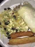 Burrito relleno con salsa de champiñones