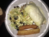 Burrito relleno con salsa de champiñones