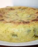 Tortilla de patata con pimiento verde, jamón y queso idiazabal
