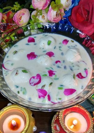 A picture of Rasmalai.
