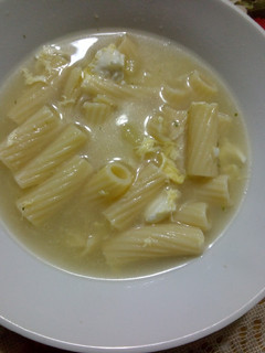 Una foto de Sopa de huevo