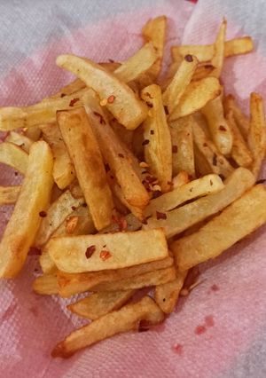 ফ্রেঞ্চ ফ্রাইস (french fries recipe in Bengali) রেসিপির প্রধান ছবি