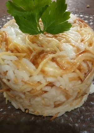 Una foto de Arroz árabe 🍚 ~Bil shareyah~