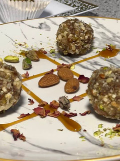A picture of Dry Fruit Laddu.