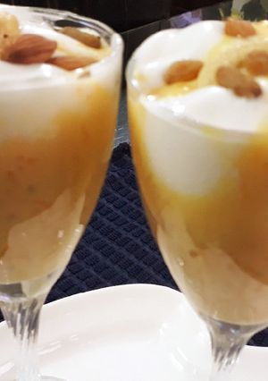 A picture of Mango Faluda with vanilla icecream.